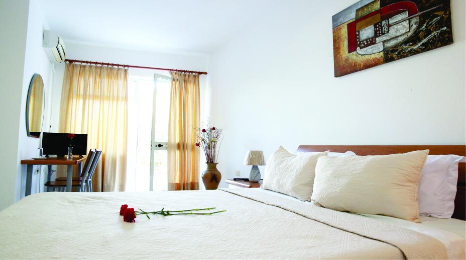 Hotel Grand Golem (Tirana)